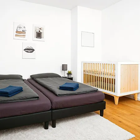 Apartment Zentral Und Modern, Komfortable Luxuswohnung, Isarnaehe Munich