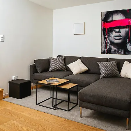 Zentral Und Modern, Komfortable Luxuswohnung, Isarnaehe Munich